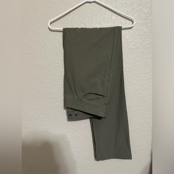 Men’s PrAna Slim Fit Pants - Picture 2 of 5